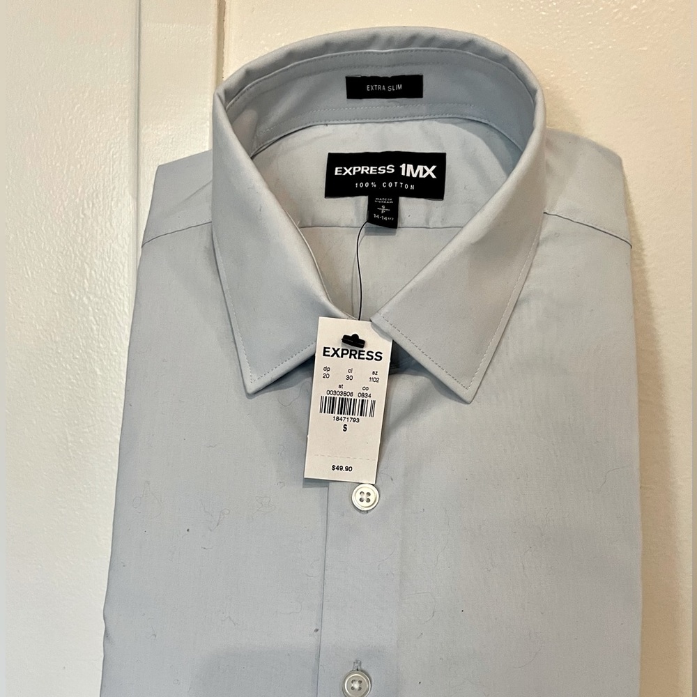 Men’s Express Dress Shirt, Light Blue NWT.